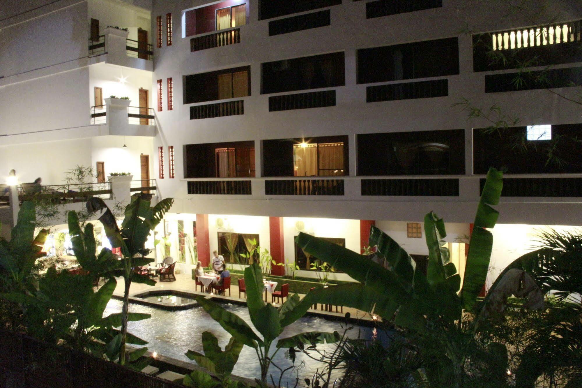Mekong Angkor Deluxe Hotel Siem Reap Exterior foto